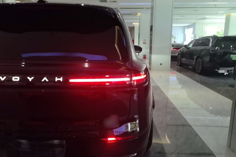 Used VOYAH Titan 2026 Model Max+ Right Rear Taillight