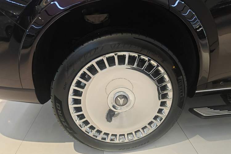 Used VOYAH Titan 2026 Model Max+ Right Rear Wheel Hub