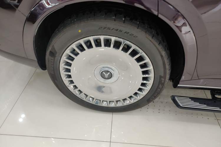 Used VOYAH Titan 2026 Model Max+ Right Rear Wheel Hub