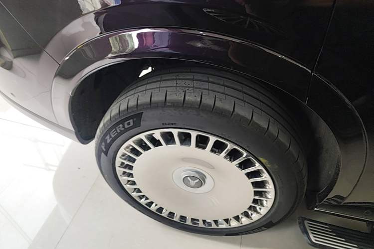 Used VOYAH Titan 2026 Model Max+ Right Rear Wheel Hub