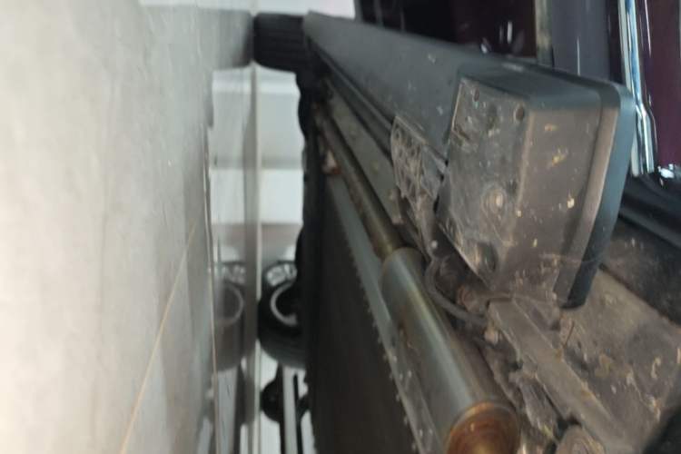 Used VOYAH Titan 2026 Model Max+ Right Side Sill
