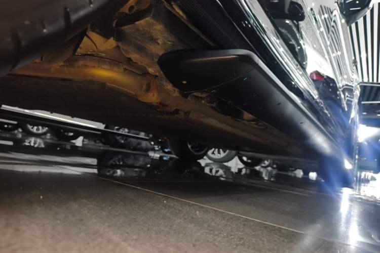 Used VOYAH Titan 2026 Model Max+ Right Side Sill