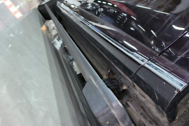 Used VOYAH Titan 2026 Model Max+ Right Side Sill