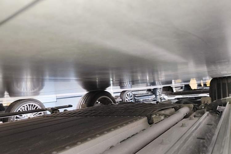 Used VOYAH Titan 2026 Model Max+ Right Side Sill