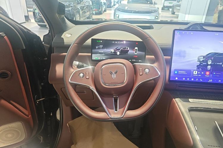 Used VOYAH Titan 2026 Model Max+ Steering Wheel