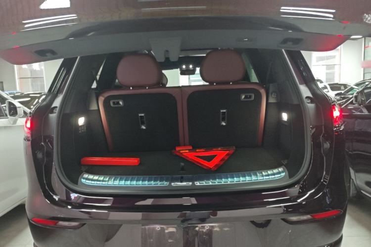 Used VOYAH Titan 2026 Model Max+ Trunk
