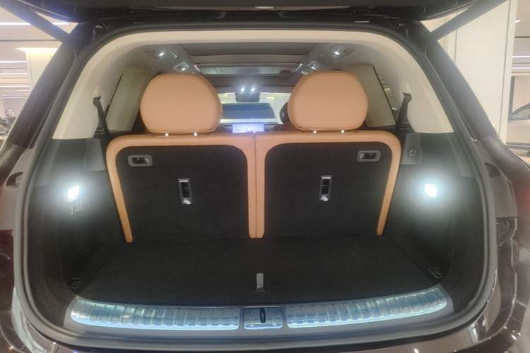Used VOYAH Titan 2026 Model Max+ Trunk