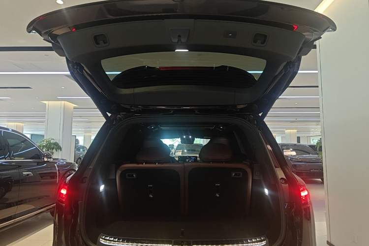 Used VOYAH Titan 2026 Model Max+ Trunk
