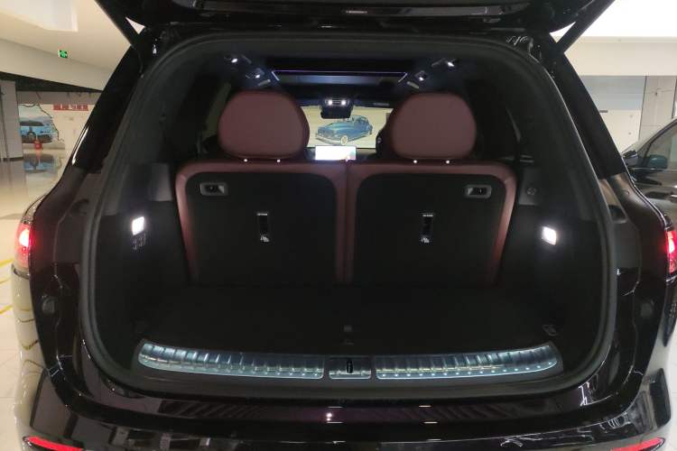 Used VOYAH Titan 2026 Model Max Trunk