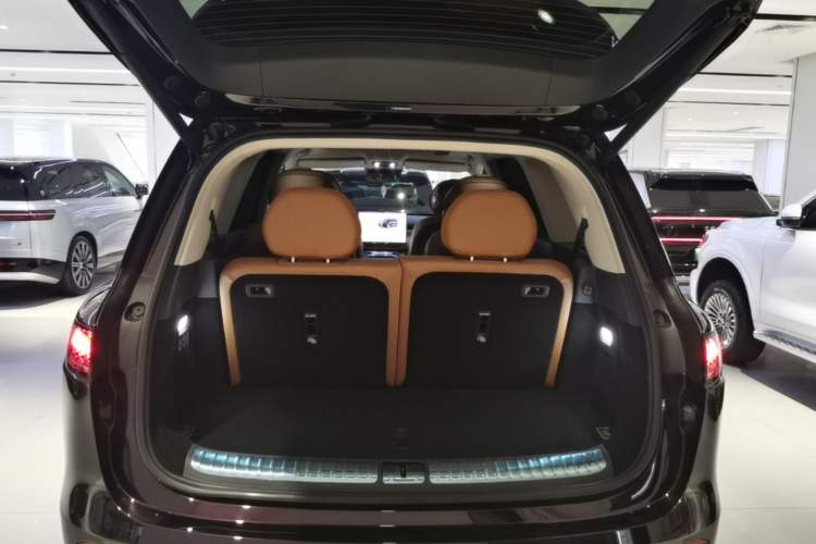 Used VOYAH Titan 2026 Model Max+ Trunk