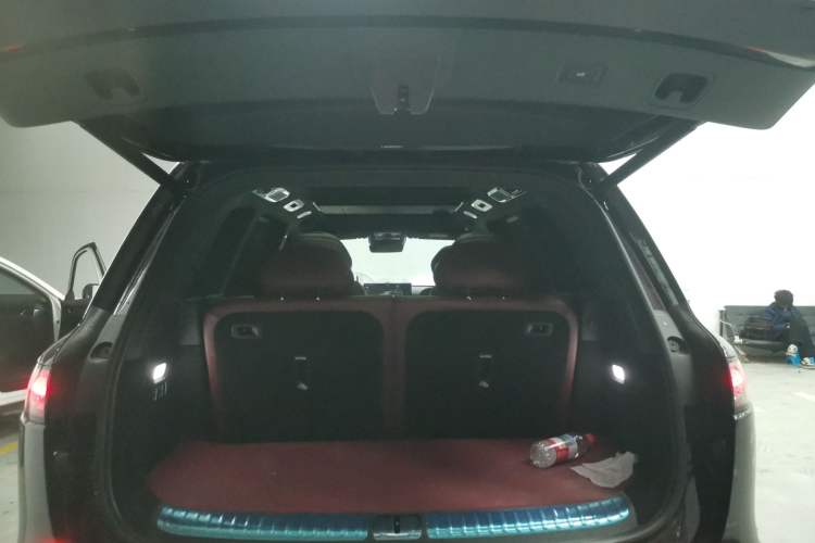 Used VOYAH Titan 2026 Model Max+ Trunk