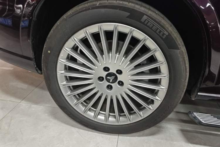 Used VOYAH Titan 2026 Model Ultra Right Rear Wheel Hub