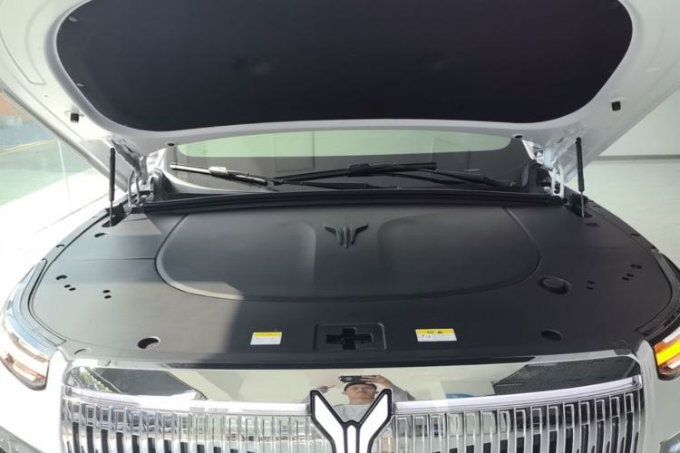 Used VOYAH Titan 2026 Model Max+ Engine Bay