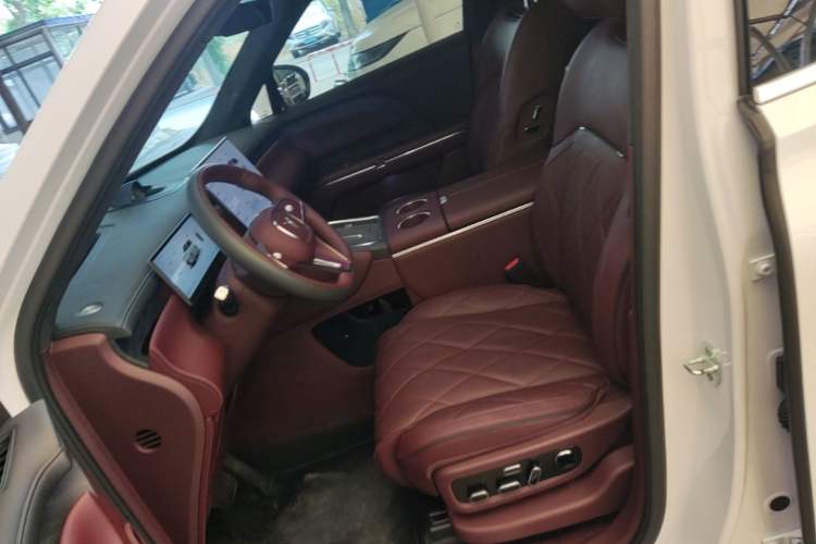 Used VOYAH Titan 2026 Model Max+ Left Front Seat