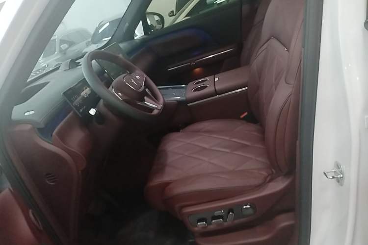 Used VOYAH Titan 2026 Model Max+ Left Front Seat