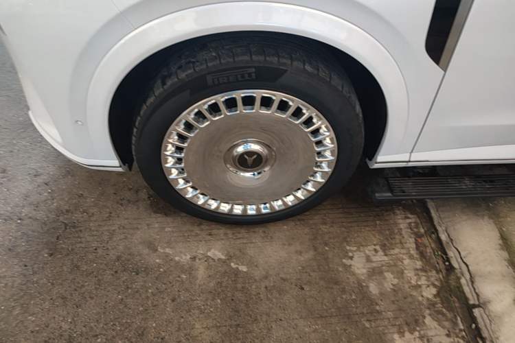 Used VOYAH Titan 2026 Model Max+ Left Front Wheel Hub
