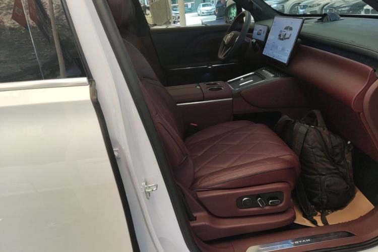 Used VOYAH Titan 2026 Model Max+ Right Front Seat