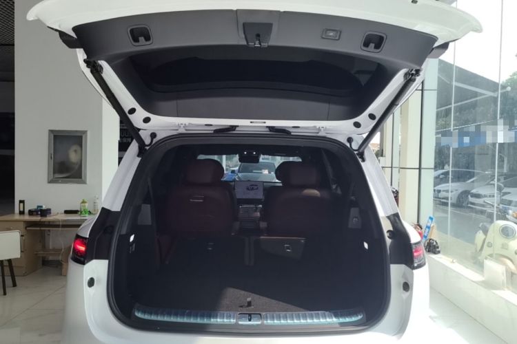 Used VOYAH Titan 2026 Model Max+ Trunk