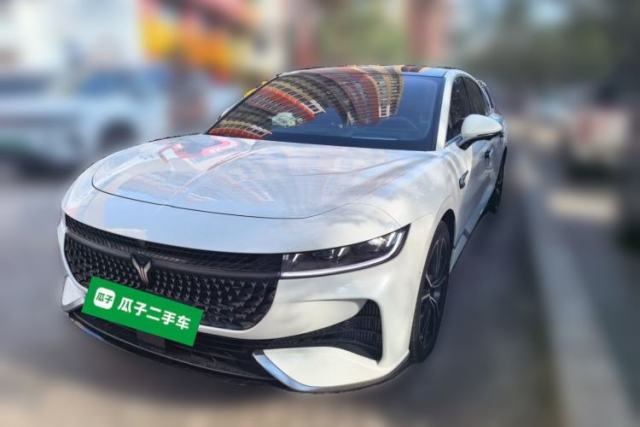Używany VOYAH Light 2024 PHEV Four-Wheel Drive Ultra-Long Range Flagship Model