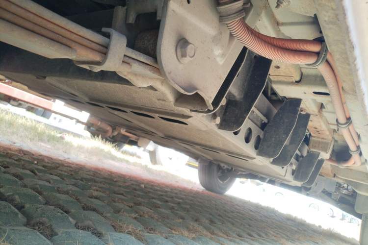 Used Wanxiang T01 2022 All-Electric Van with 38.016 kWh Chassis Rear Right