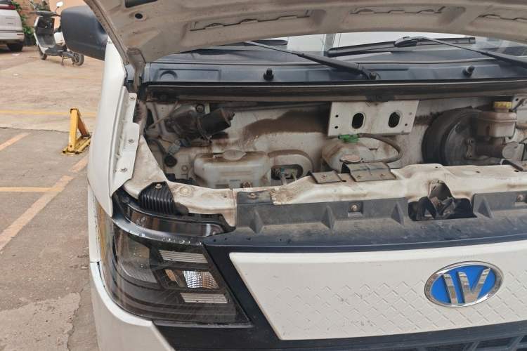 Used Wanxiang T01 2022 Pure Electric Van with 41.472 kWh Engine Bay Right