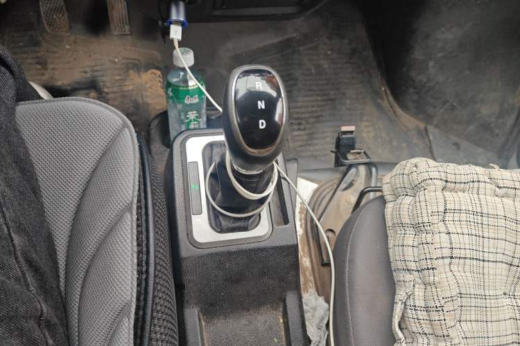 Used Wanxiang T01 2022 Pure Electric Van with 41.472 kWh Gear Lever
