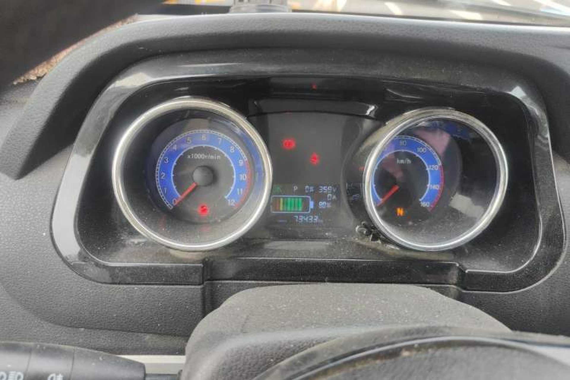 Used Wanxiang T01 2022 All-Electric Van with 38.016 kWh Instrument Cluster