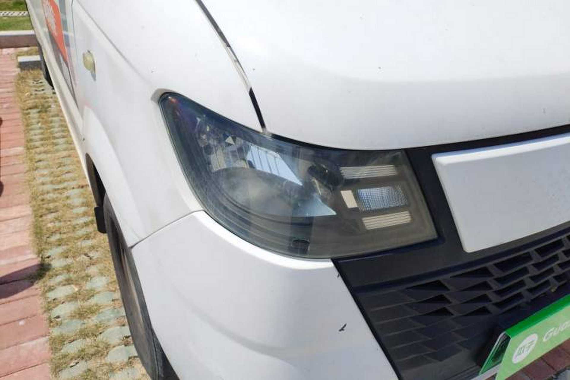 Used Wanxiang T01 2022 All-Electric Van with 38.016 kWh Right Front Headlight