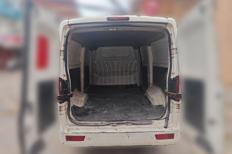 Used Wanxiang T01 2022 Pure Electric Van with 41.472 kWh Trunk