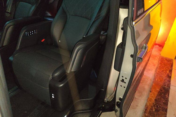 Used Wey Gaoshan 2023 Four-Wheel Drive Flagship Edition Interior 8