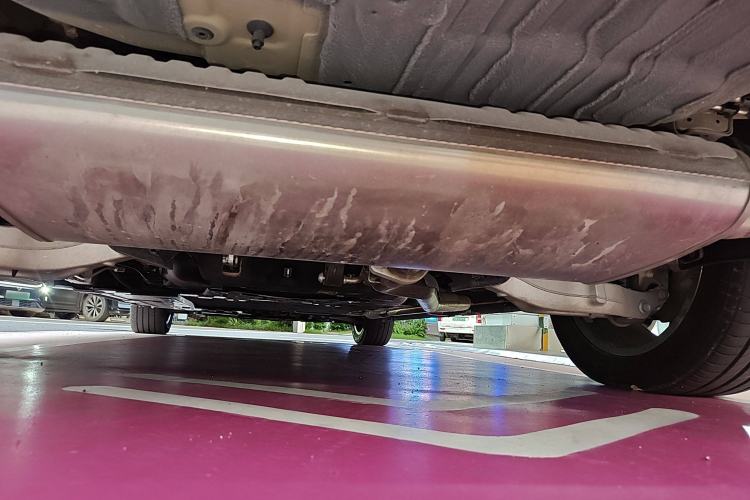 Used Wey Gaoshan 2025 Four-Wheel Drive Alpine 8 Chassis Rear