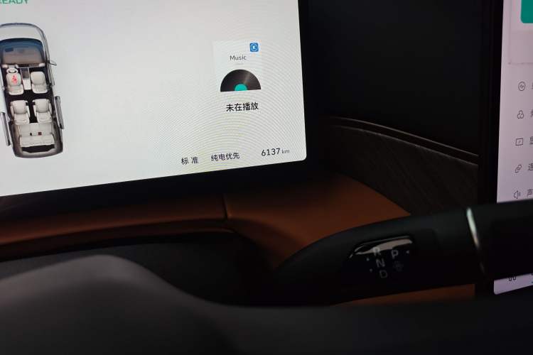 Used Wey Gaoshan 2025 Four-Wheel Drive Alpine 8 Odometer Close Up