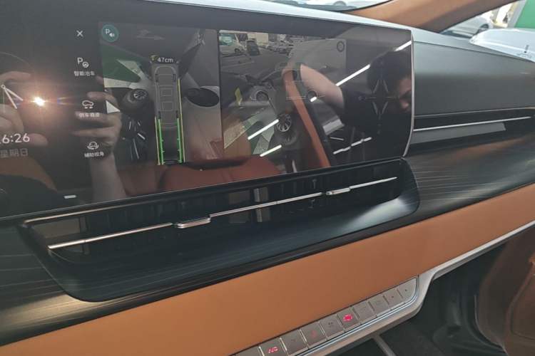 Used Wey Gaoshan 2023 Four-Wheel-Drive Executive Extended Version Audio And AC Panel