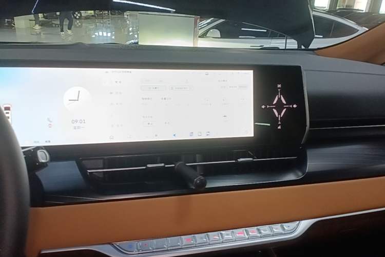 Used Wey Gaoshan 2023 Four-Wheel-Drive Executive Extended Version Audio And AC Panel