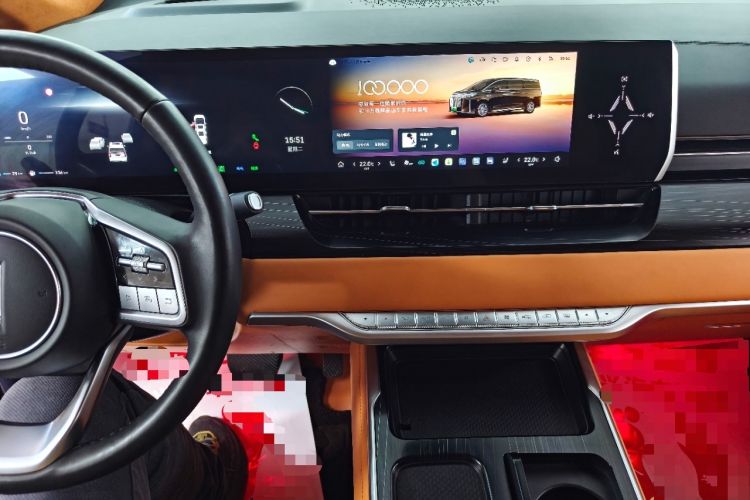 Used Wey Gaoshan 2023 Four-Wheel-Drive Executive Extended Version Audio And AC Panel