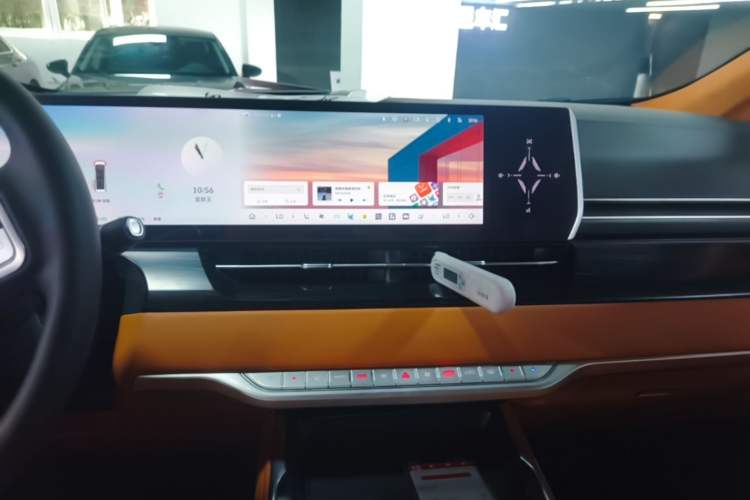 Used Wey Gaoshan 2023 Four-Wheel-Drive Executive Extended Version Audio And AC Panel