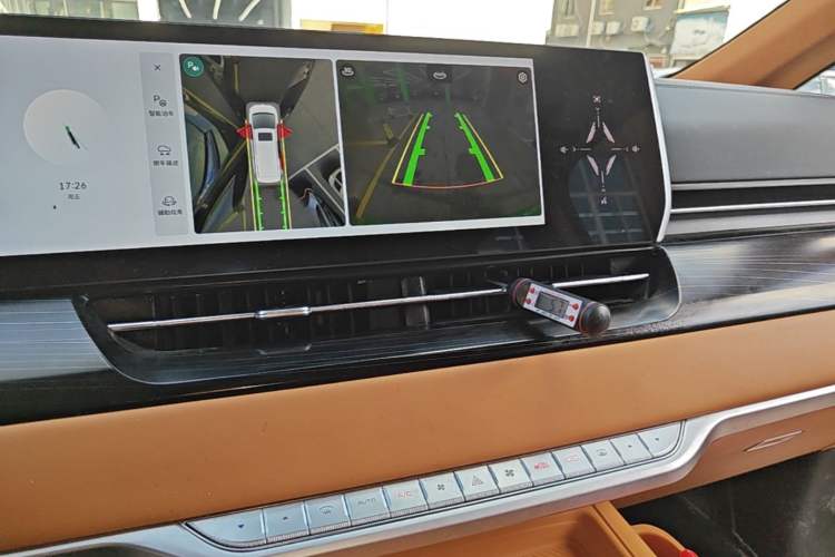 Used Wey Gaoshan 2023 Four-Wheel-Drive Executive Extended Version Audio And AC Panel