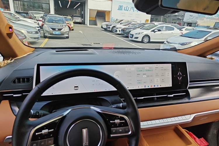 Used Wey Gaoshan 2023 Four-Wheel-Drive Executive Extended Version Center Console