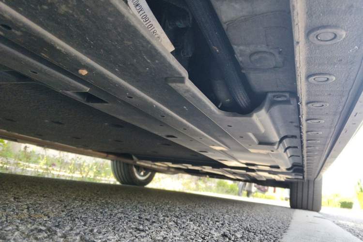 Used Wey Gaoshan 2023 Four-Wheel-Drive Executive Extended Version Chassis Front Left