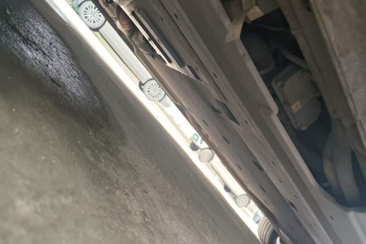 Used Wey Gaoshan 2023 Four-Wheel-Drive Executive Extended Version Chassis Front Left