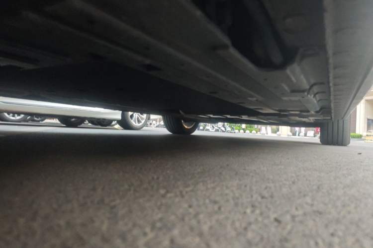 Used Wey Gaoshan 2023 Four-Wheel-Drive Executive Extended Version Chassis Front Left