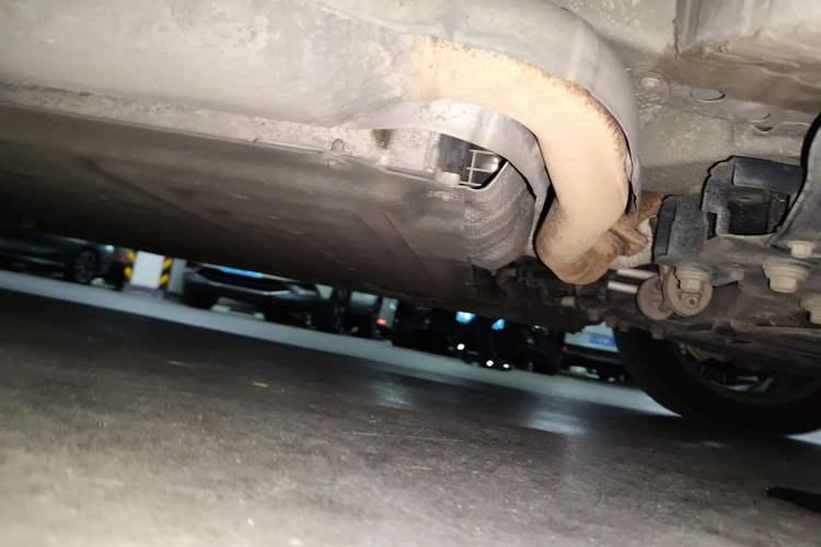 Used Wey Gaoshan 2023 Four-Wheel Drive Flagship Edition Chassis Front Right