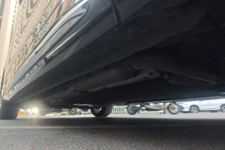 Used Wey Gaoshan 2023 Four-Wheel-Drive Executive Extended Version Chassis Front Right