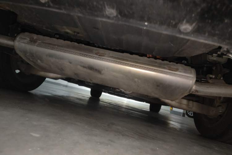 Used Wey Gaoshan 2023 Four-Wheel-Drive Executive Extended Version Chassis Rear