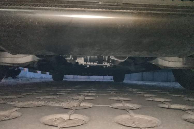 Used Wey Gaoshan 2023 Four-Wheel Drive Flagship Edition Chassis Rear