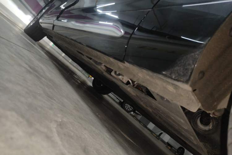 Used Wey Gaoshan 2023 Four-Wheel-Drive Executive Extended Version Chassis Rear Left