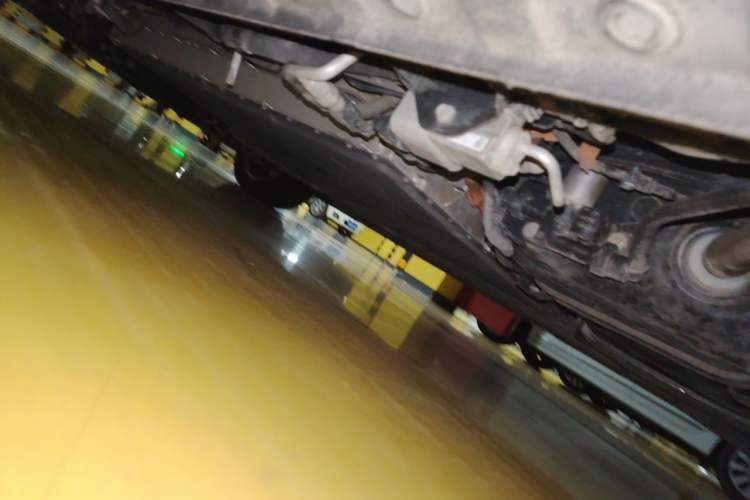 Used Wey Gaoshan 2023 Four-Wheel Drive Flagship Edition Chassis Rear Left