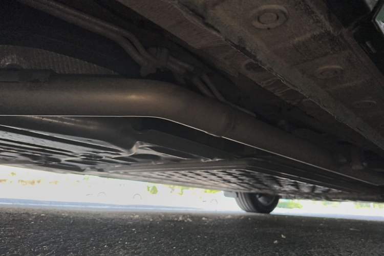 Used Wey Gaoshan 2023 Four-Wheel-Drive Executive Extended Version Chassis Rear Right