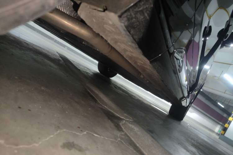 Used Wey Gaoshan 2023 Four-Wheel-Drive Executive Extended Version Chassis Rear Right