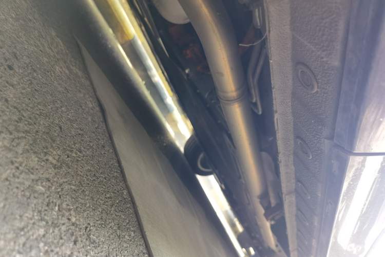 Used Wey Gaoshan 2023 Four-Wheel-Drive Executive Extended Version Chassis Rear Right